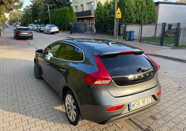 Volvo V40 cena 34950 przebieg: 278900, rok produkcji 2013 z Warszawa małe 781